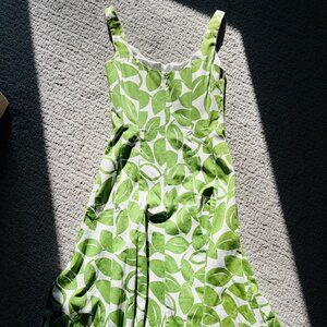 Nine West Sleaveless Leaf Print Size 2 Cotton Knee Length Dress, Like New
